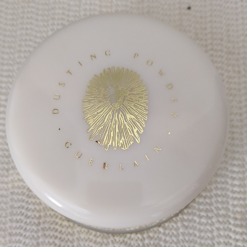 Guerlain White and Gold Dusting Powder